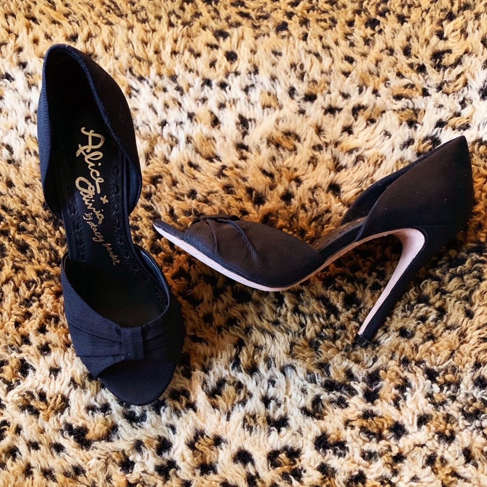 Alice + Olivia Black Open Toe Pump
